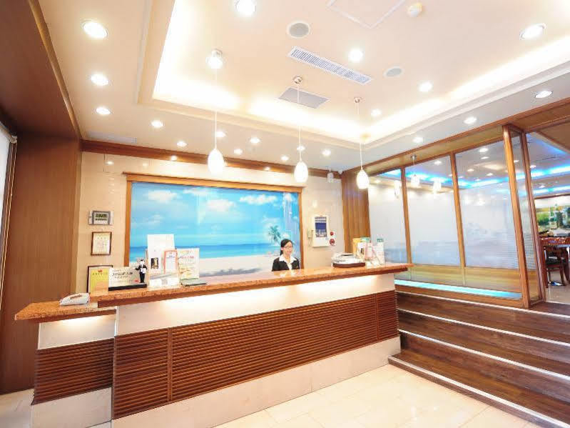 Kindness Hotel Weiwuying 카오슝 외부 사진